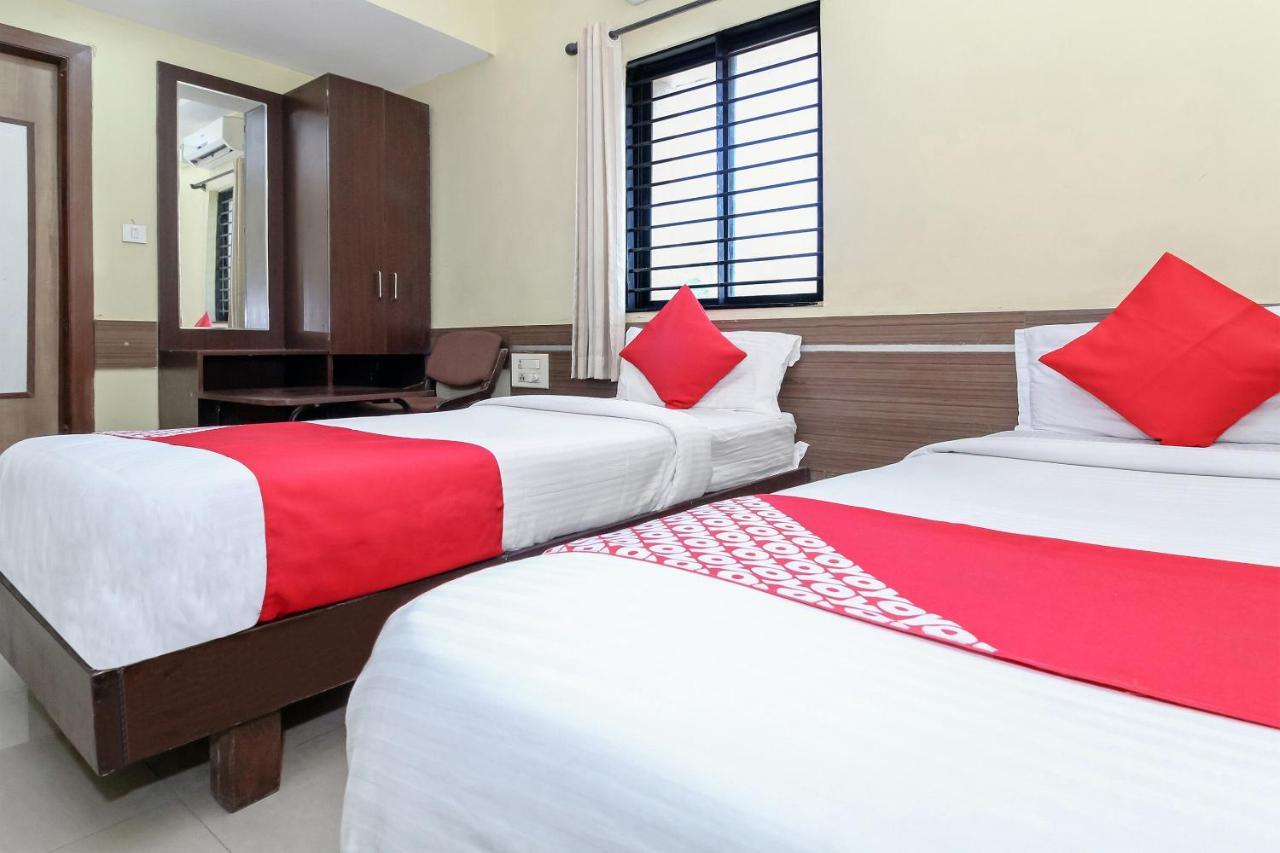 Oyo 30537 Hotel Megharaj Bijāpur Exteriér fotografie