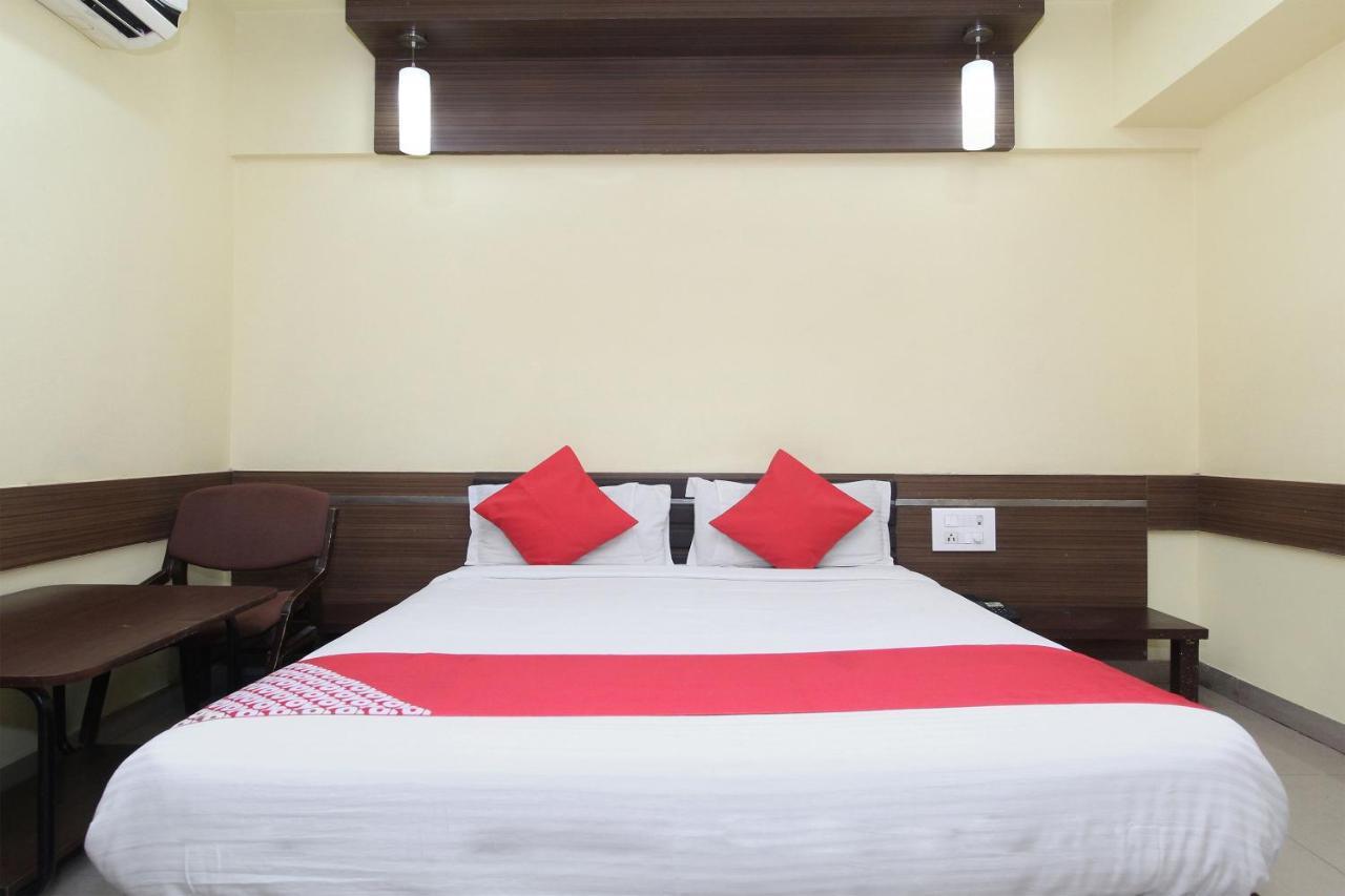 Oyo 30537 Hotel Megharaj Bijāpur Exteriér fotografie