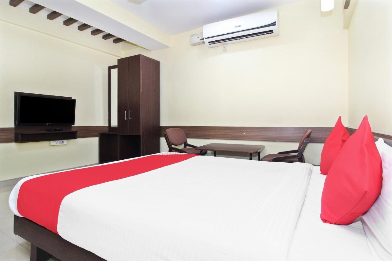 Oyo 30537 Hotel Megharaj Bijāpur Exteriér fotografie